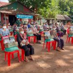 ក្រុមការងាររាជរដ្ឋាភិបាលចុះមូលដ្ឋានស្រុកជលគិរី ផ្តល់អំណោយមនុស្សធម៌ជូនប្រជាពលរដ្ឋងាយរ...