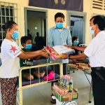 សាខាកាកបាទក្រហមកម្ពុជាខេត្តកំពង់ឆ្នាំង ផ្តល់អំណោយមនុស្សធម៌ជូនគ្រួសារកុមារ០៣នាក់ ដែលត...