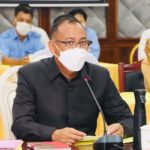 អភិបាលខេត្តកំពង់ឆ្នាំង ចាត់បញ្ជូនក្រុមគ្រូពេទ្យចល័តចុះចាក់វ៉ាក់សាំងកូវីដ-១៩ ដូសទី៣ ជូនសិស្សា...