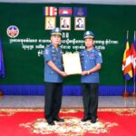 នាយ​ឧត្តម​សេនីយ៍​ សៅ​ សុខា​ អញ្ជើញ​ជា​អធិប​តី​ក្នុង​ពិធី​ប្រកាស​មុខ​តំណែង​ នាយក​មជ្ឈ​មណ្ឌល​ហ្វឹ​ក​ហ្...