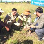 កូន​ឈើ​ចម្រុះ​ជាង​២​ពាន់​ដើម​ត្រូវ​​មន្ត្រី​ជំនាញ​និង​មន្ត្រី​អាជ្ញា​ធរ​យក​ទៅ​ដាំ​ នៅ​ក្នុង​ភូមិ​សេះ...