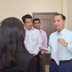 ឯក​ឧត្តម​ នេត្រ ​ភក្រ្ដា​ ប្តេជ្ញា​ពង្រីក​វិស័យ​ព័ត៌​មាន​ឲ្យ​កាន់​តែ​ខ្លាំង​ឡើង​ ដើម្បី​ផ្សព្វ​ផ្សាយ...