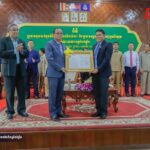 រដ្ឋបាល​ខេត្ត​កំពង់​ឆ្នាំង​ ប្រកាស​ចូល​កាន់​តំណែង​ នាយក​ទី​ចាត់​ការ​ និង​ប្រធាន​អង្គភាព​ច្រក​ចេញ​ចូល...