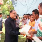 ខេត្តកំពង់​ឆ្នាំង​ ចុះ​បញ្ជី​ដី​ធ្លី​ជូន​ប្រជា​ពលរដ្ឋ ​បាន​ចំនួន​ ៣២​៨ ៨១​៨ ក្បាល​ដី​ហើយ​