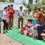គ្រួសា​រ​រង​គ្រោះ​ដោយ​ភ្លើង​ឆេះ​ផ្ទះ​ នៅ​ស្រុក​សាម​គ្គី​មាន​ជ័យ​ បាន​ទទួល​អំណោយ​ពីសាខា​ និង​អនុ​សាខា...